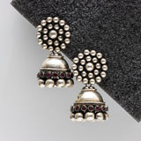 Essence Scintillating Versetile Jhumka