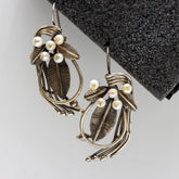 Pearl In The Bloom Earing