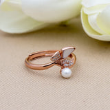 Chase Of The Pearl Rose-Gold Plated Silver Ring