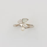 Chase Of The Pearl Silver Ring