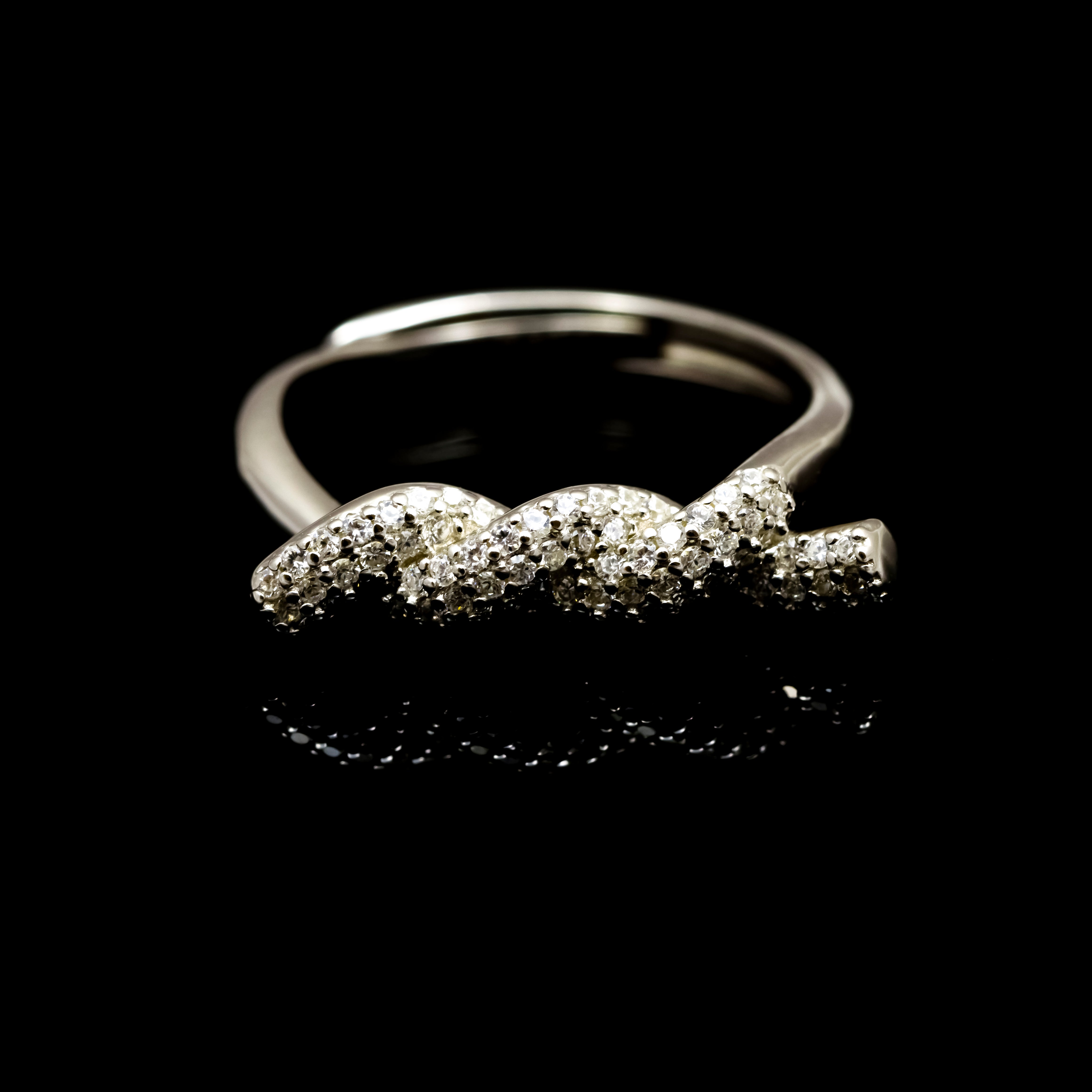 Classic Knot Silver Ring