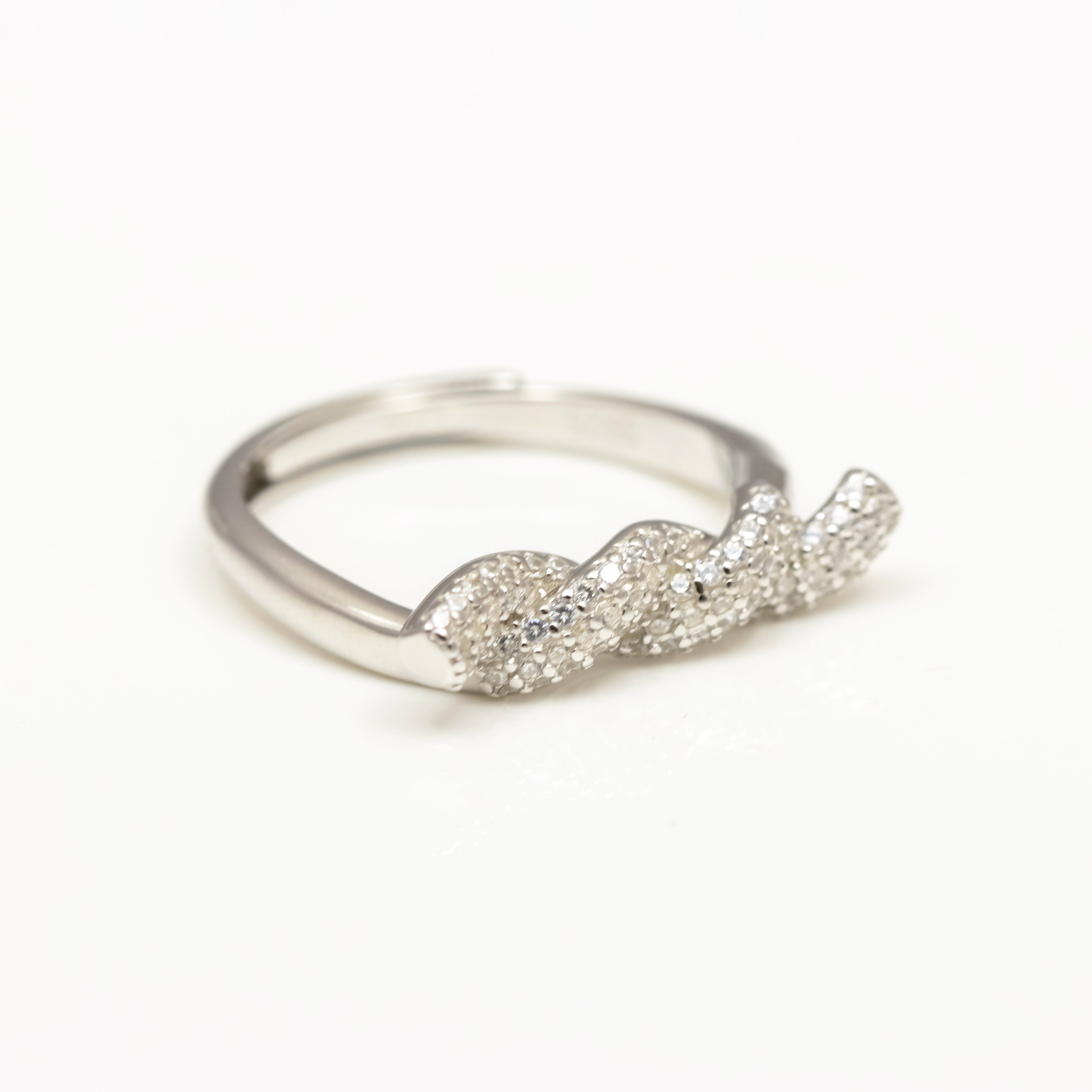 Classic Knot Silver Ring