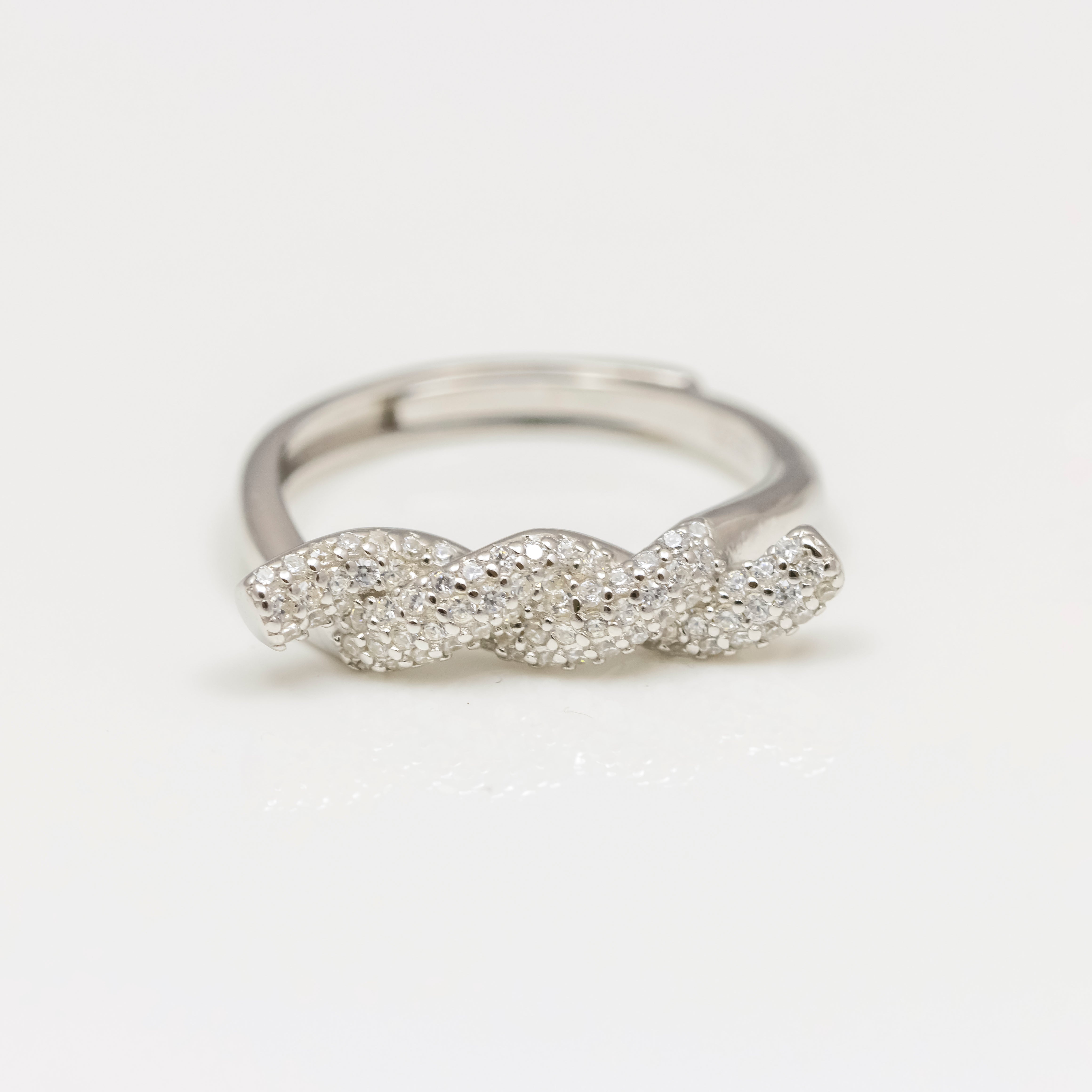 Classic Knot Silver Ring