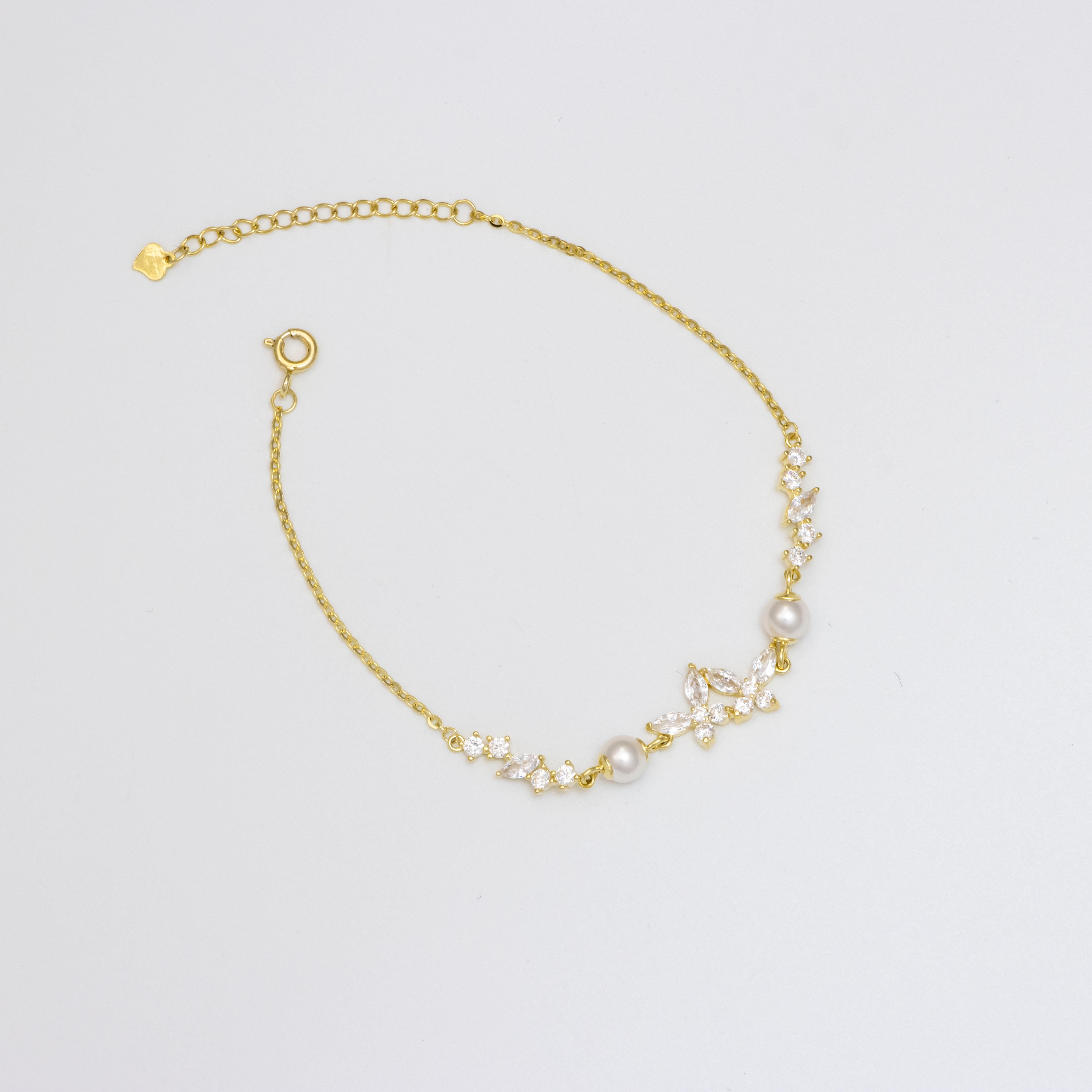 Pearl And Flutter Bracelet