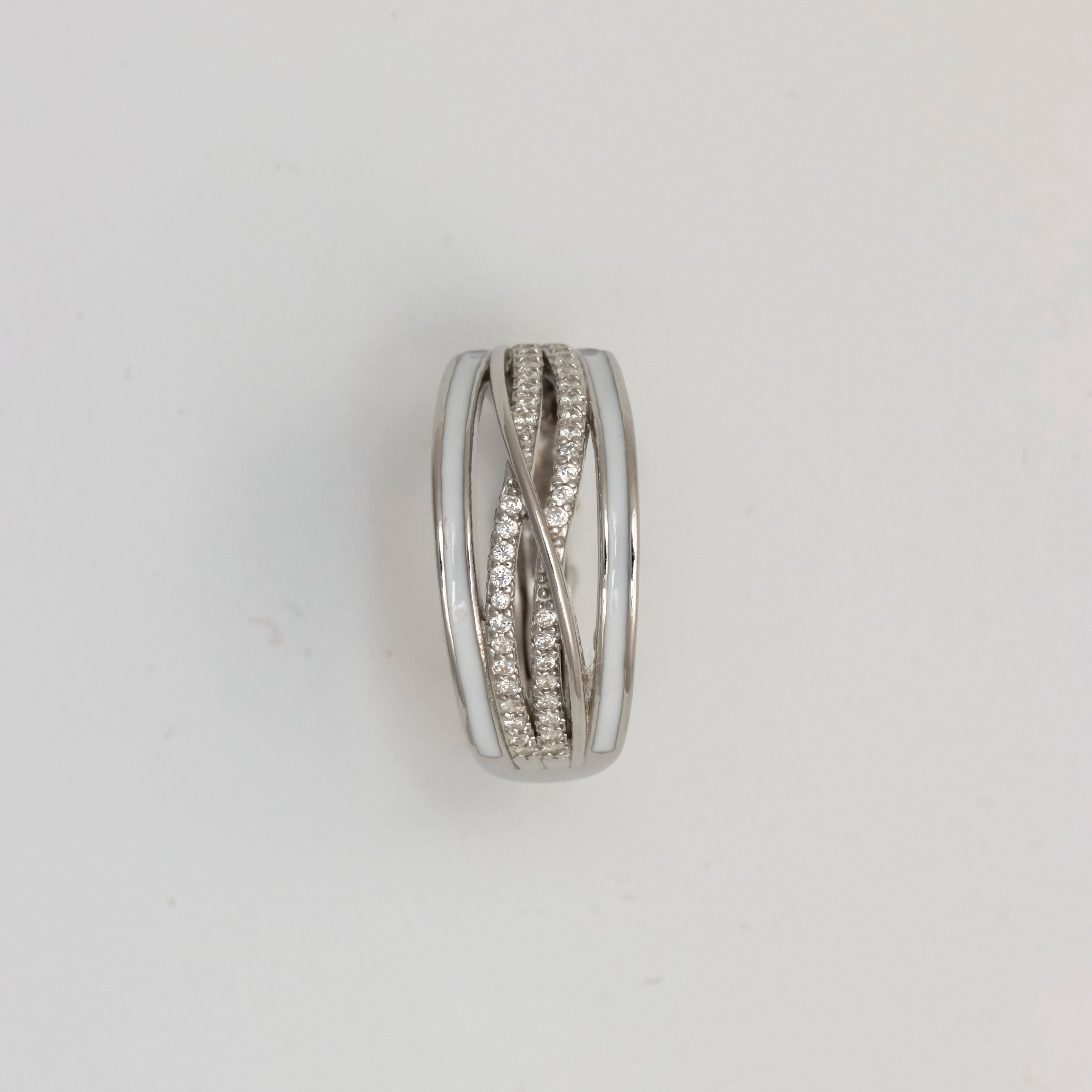 Chase Of The Waves Silver Ring