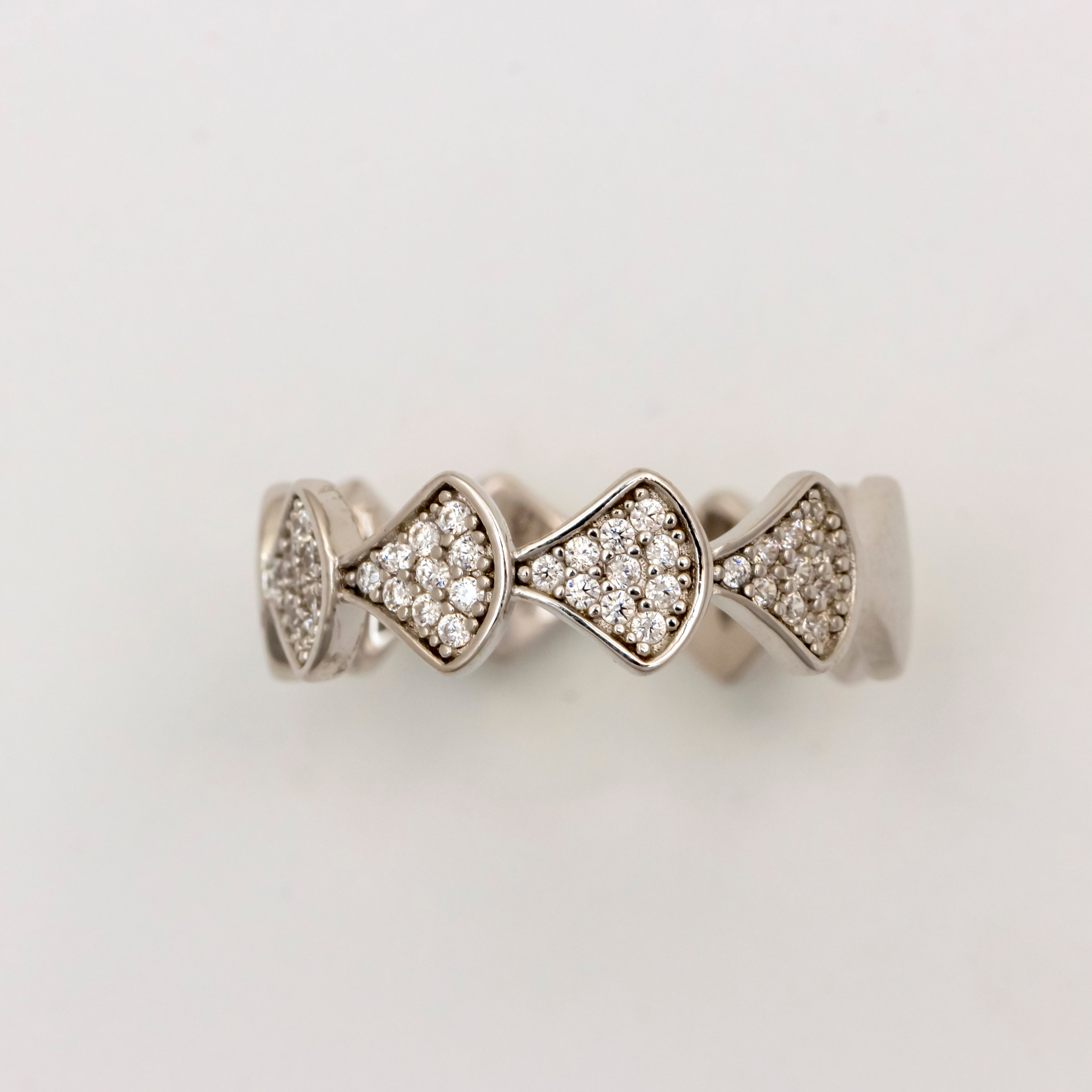 Diamond Whisper Band