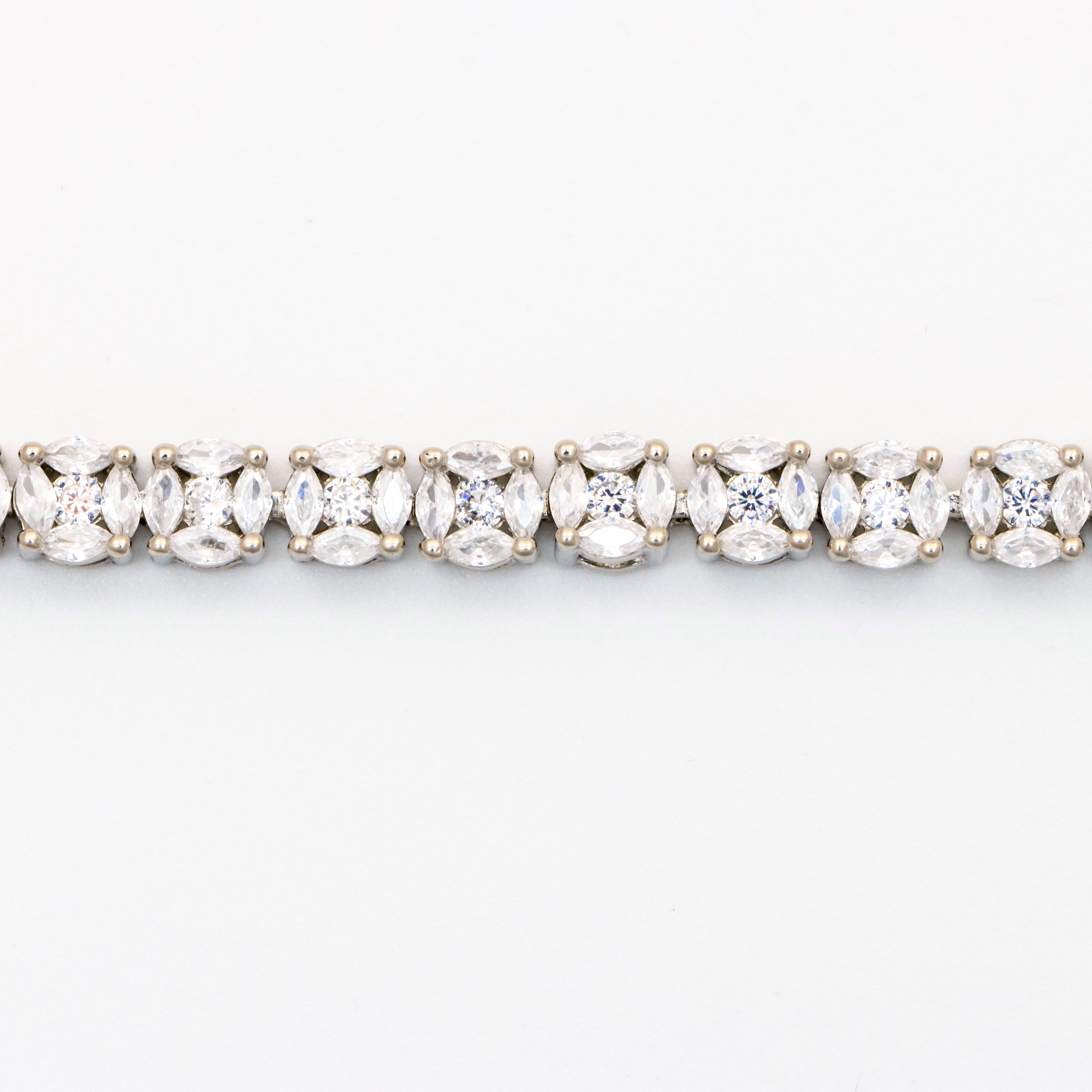Zircone Studded Sparkle Bracelet