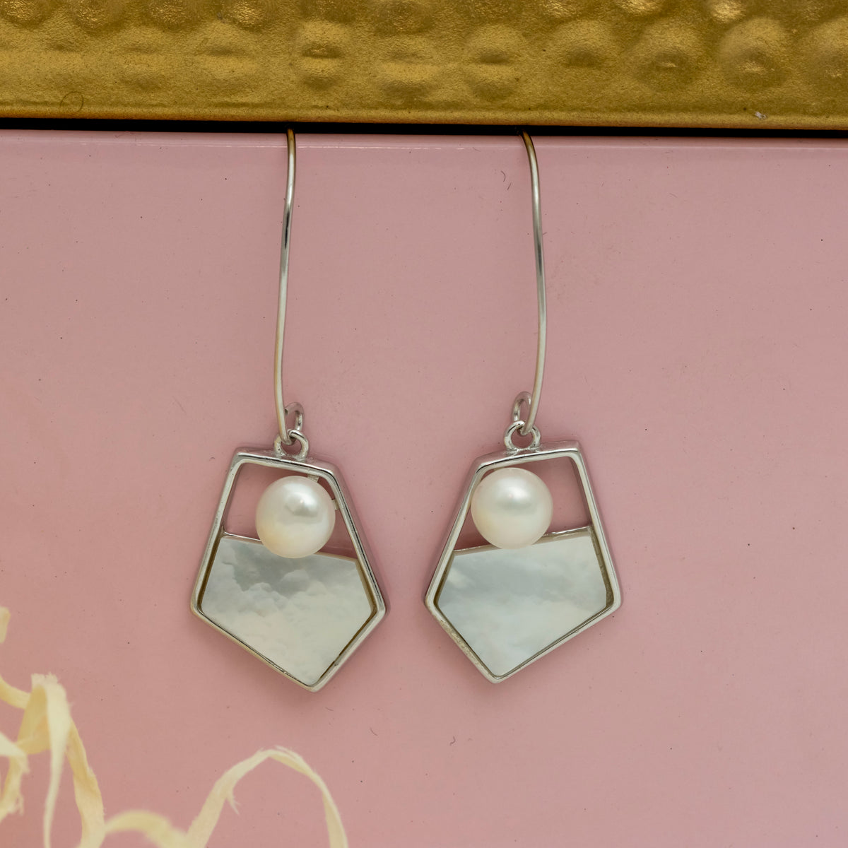 Silver Pearl Harmony earings
