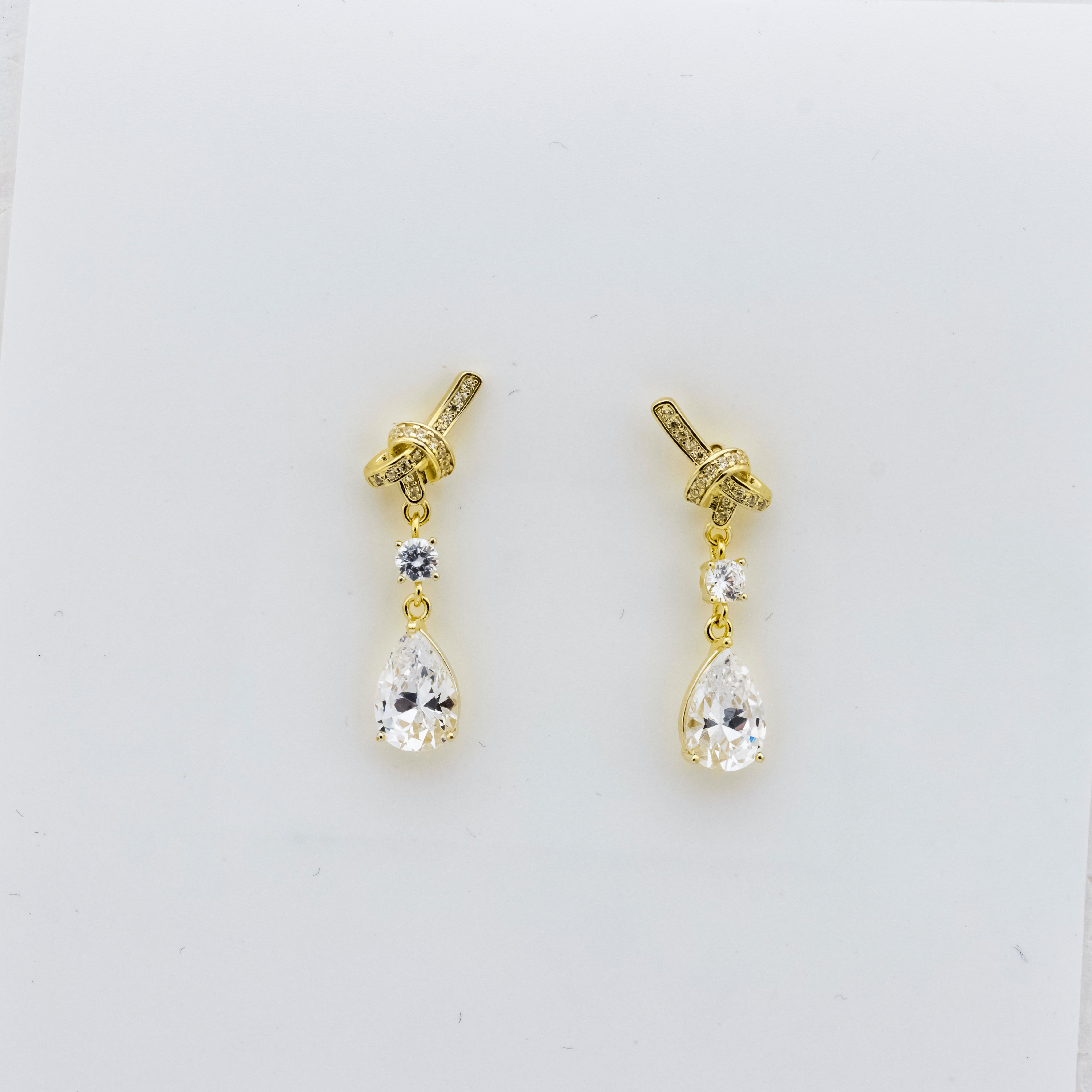 Celestial knot Glow Earrings