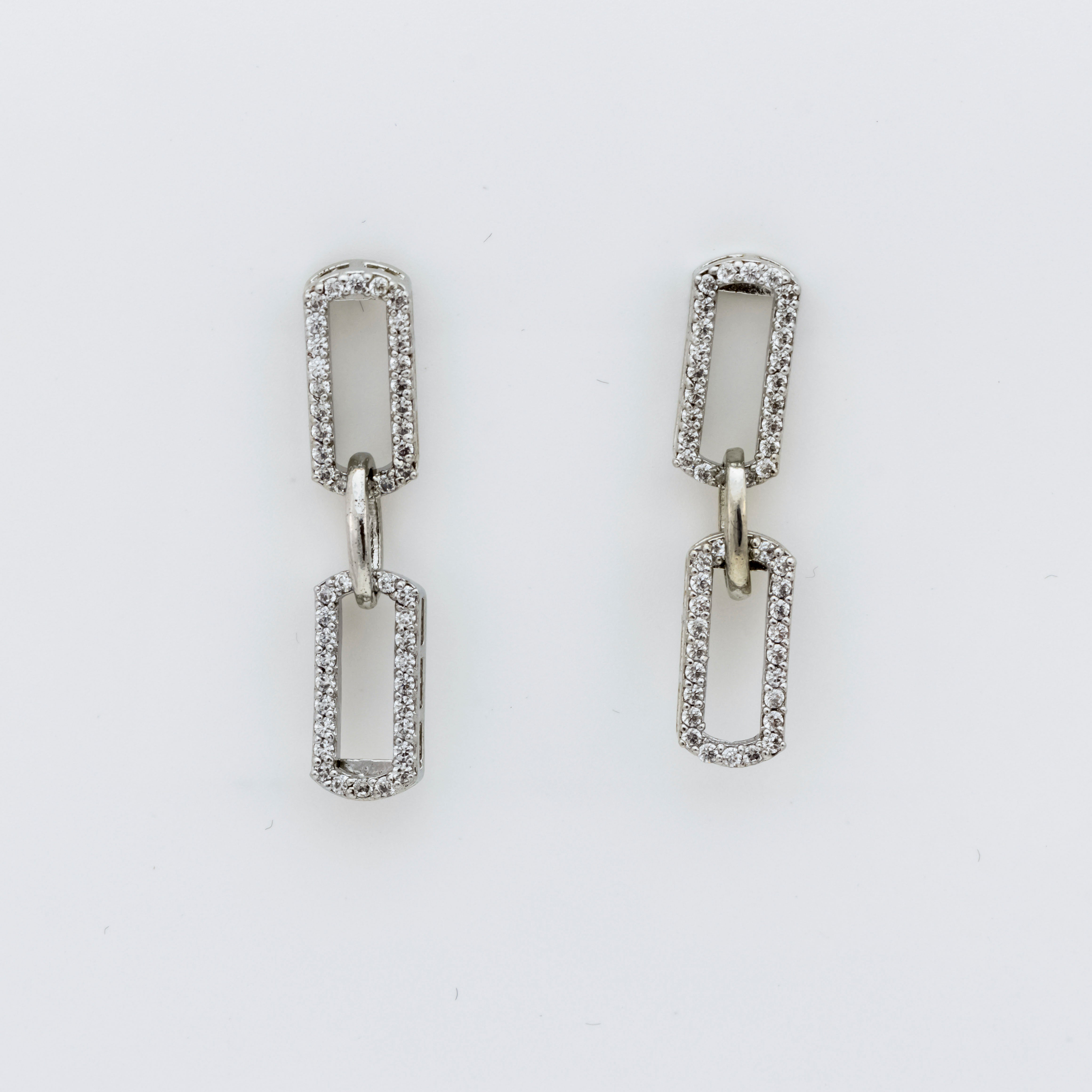 Chic Silver Diamond Accents
