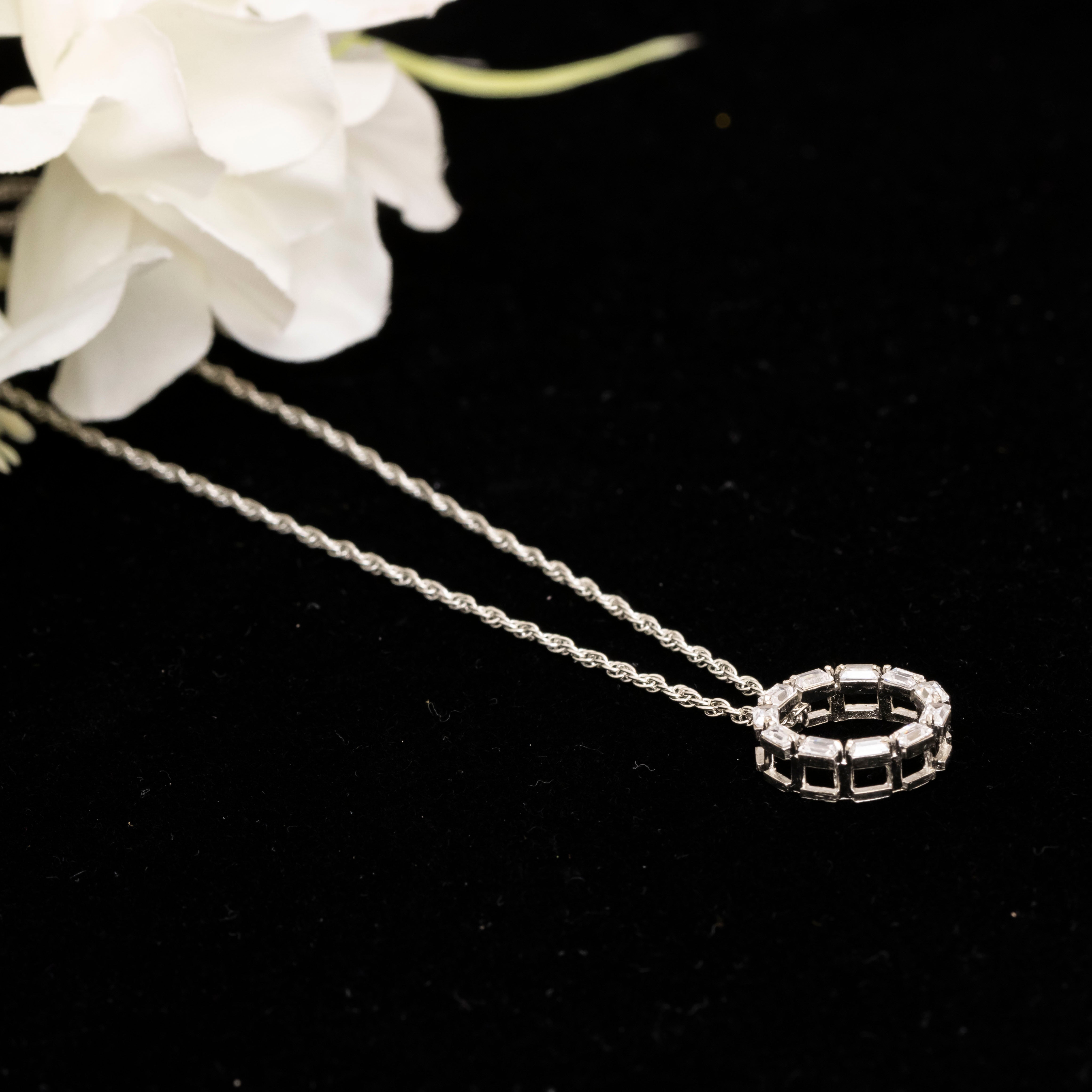 Luxe Diamond Halo Necklace