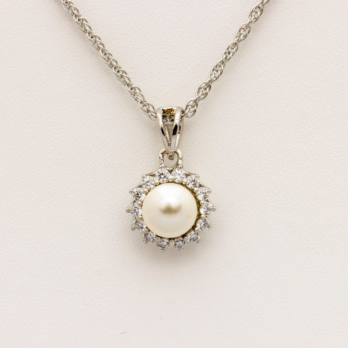 Pearl and Diamond Harmony Necklace