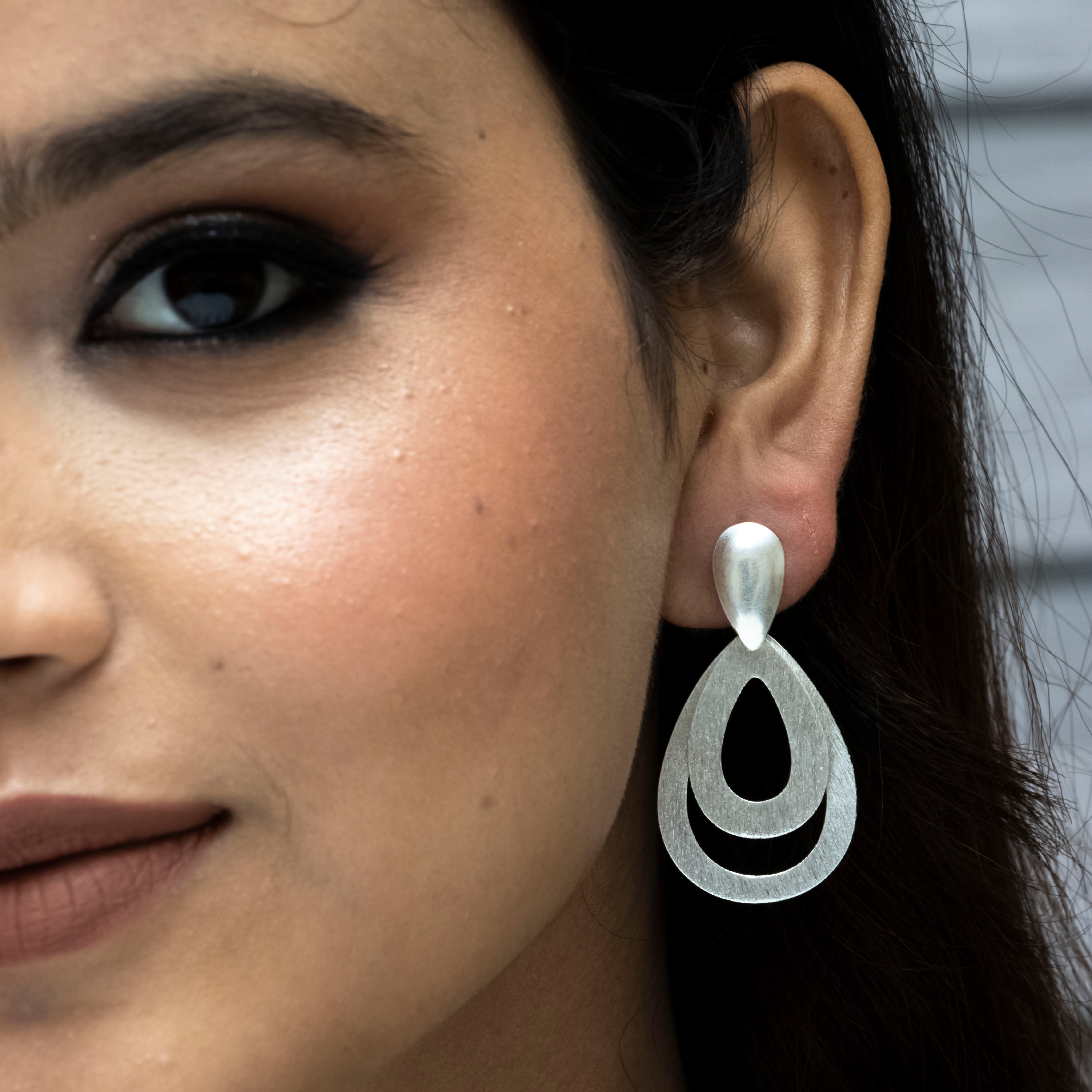 Luminous 925 Silver Teardrop Earrings