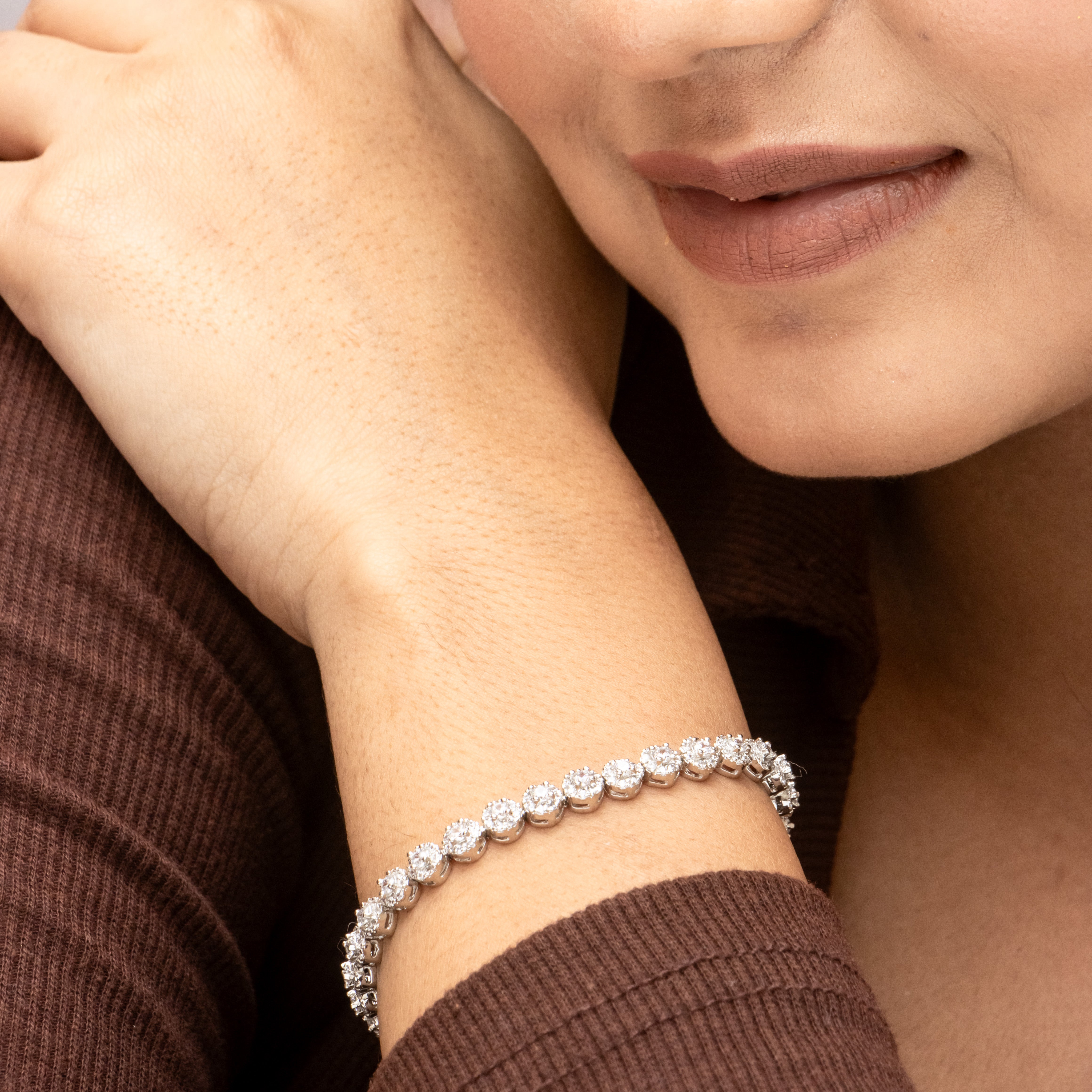 Zircone Studded Sparkle Bracelet